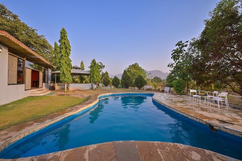 Tuscan Farms: Accommodates from 16 to 30 Adults