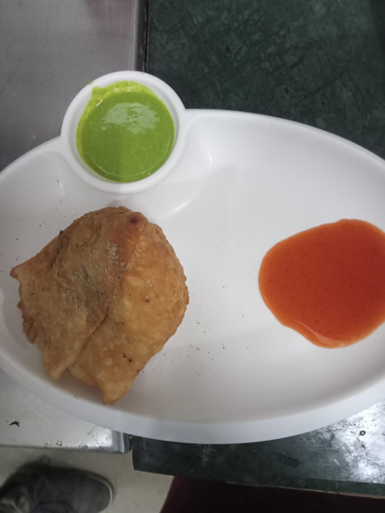 Munchies (pure vegetarian) - Munchies (pure vegetarian) Shagaran l b a complex near j&k bank Leh Jammu and Kashmir, Leh, 194101