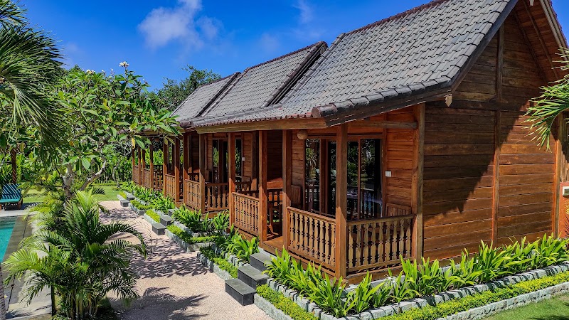 Uluwatu Wooden Villa
