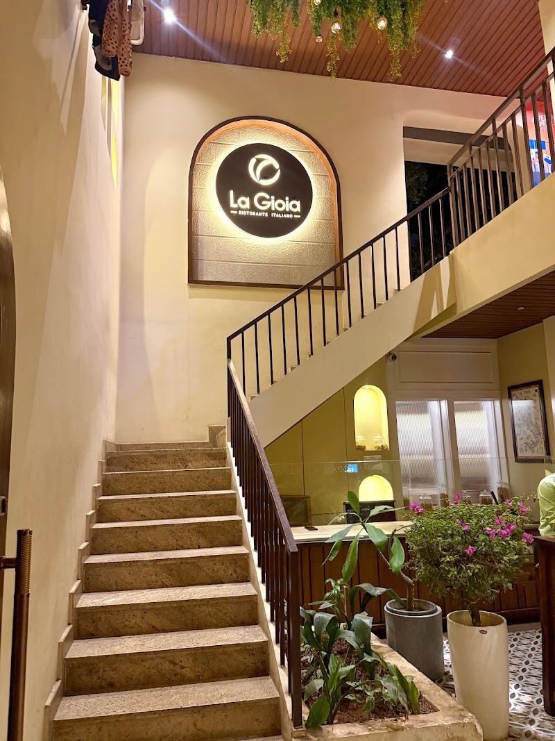La Gioia - La Gioia 1085, 12th Main Rd, HAL 2nd Stage, Doopanahalli, Indiranagar, Bengaluru, Karnataka 560008, India