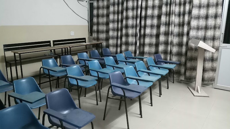 Sanchay Coaching Centre - Sanchay Coaching Centre SCO 99, above Bank Of India, market of sector 10A, Sector 37, Gurugram, Haryana 122001, India