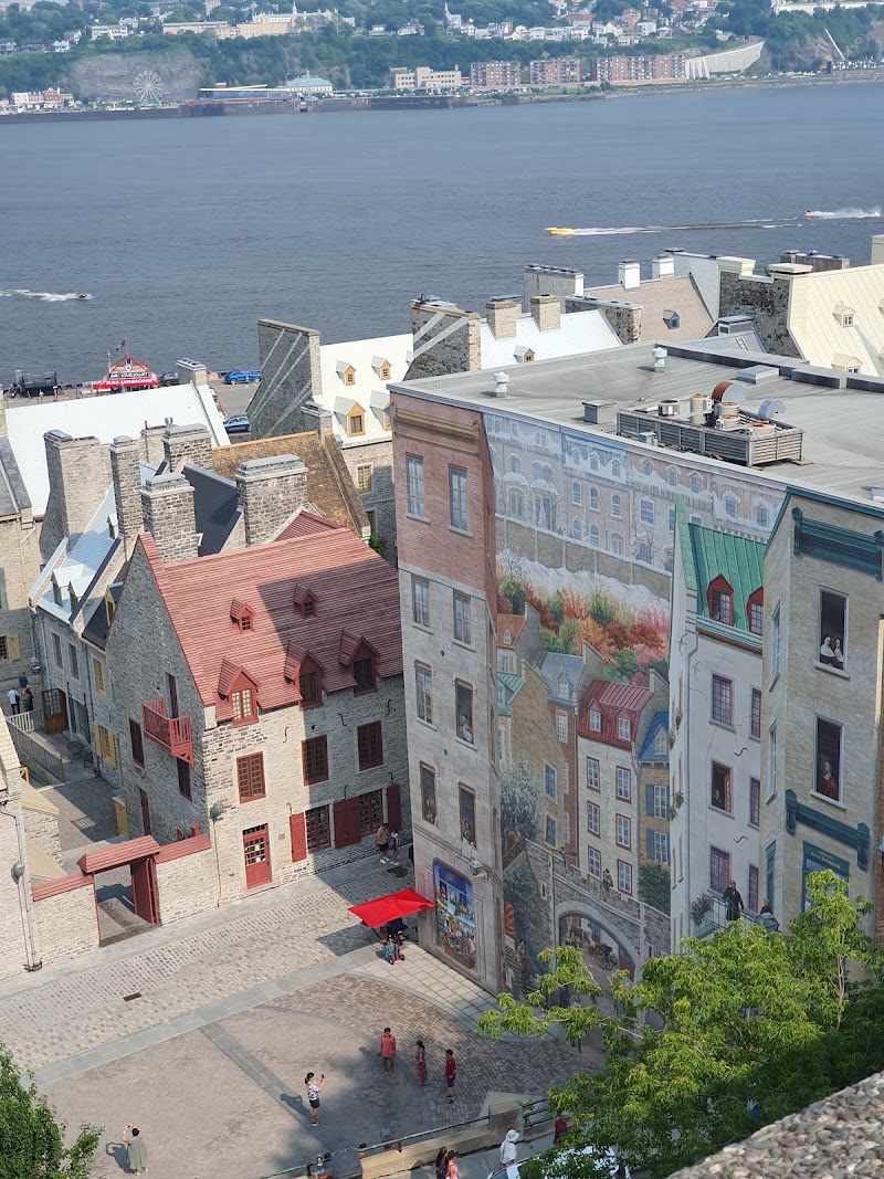 Quebec City Mural - Quebec City Mural, 29 Rue Notre-Dame, Québec, QC G1K 4E3, Canada