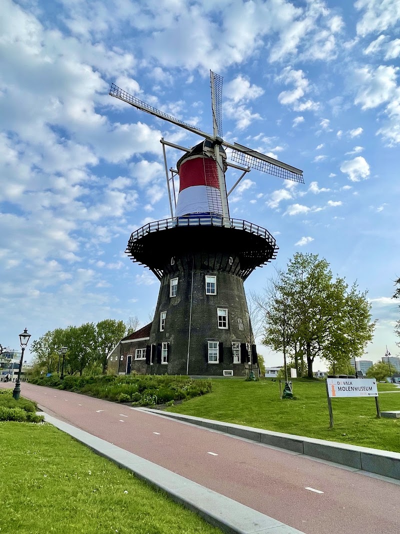 Molen De Valk - Molen De Valk, Molenwerf 1, 2312 CH Leiden, Netherlands