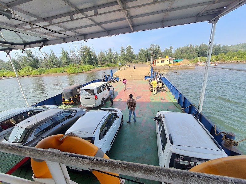 Jaigad - Tawsal Ferry Boat - Jaigad - Tawsal Ferry Boat, 76RF+9G7, MH SH4, Jaigad, Maharashtra 415614, India