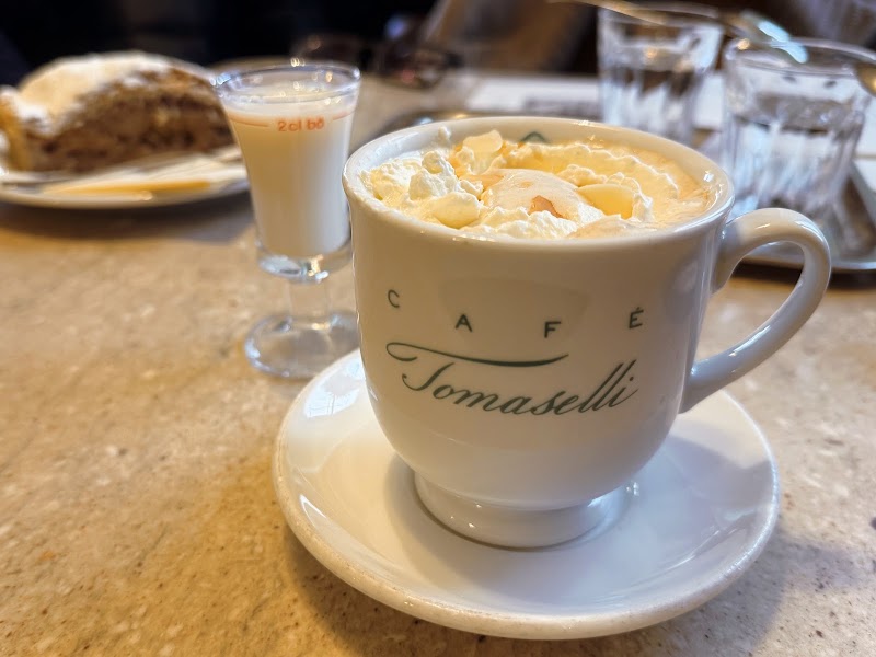 Café Tomaselli - Café Tomaselli, Alter Markt 9, 5020 Salzburg, Austria