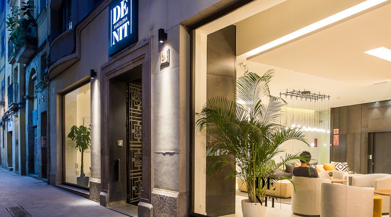 Hotel Denit Barcelona - Hotel Denit Barcelona Carrer d'Estruc, 24, Ciutat Vella, 08002 Barcelona, Spain