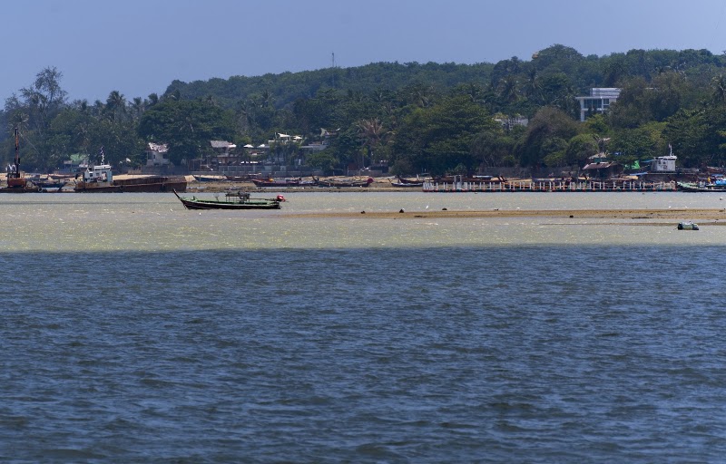 Chalong Pier Phuket - Chalong Pier Phuket, R89W+X7Q, Chalong, Mueang Phuket District, Phuket, Thailand