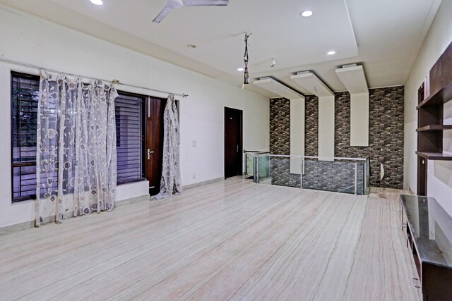 Collection O Corporate Stays - Collection O Corporate Stays G1, Mamura, Sector 71, Noida, Uttar Pradesh 201316, India