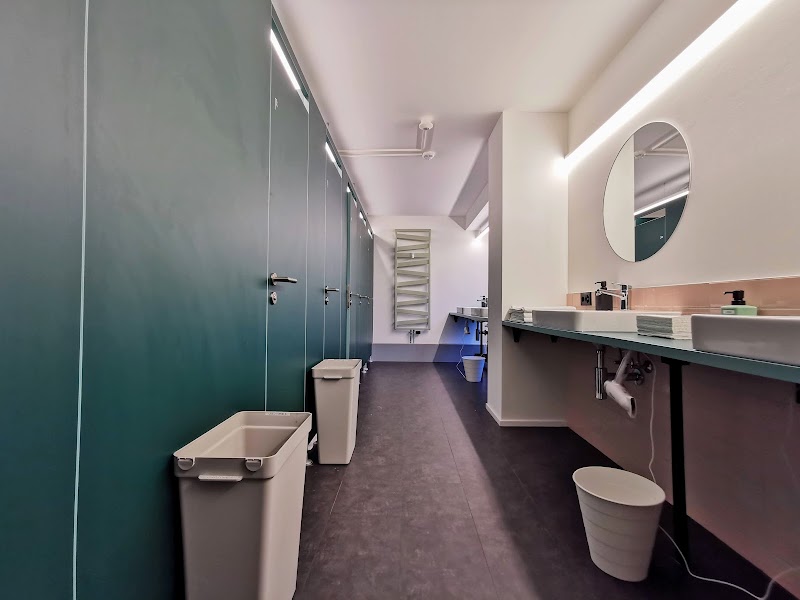 Green Marmot Capsule Hotel Zürich - Green Marmot Capsule Hotel Zürich Schifflände 26, 8001 Zürich, Switzerland