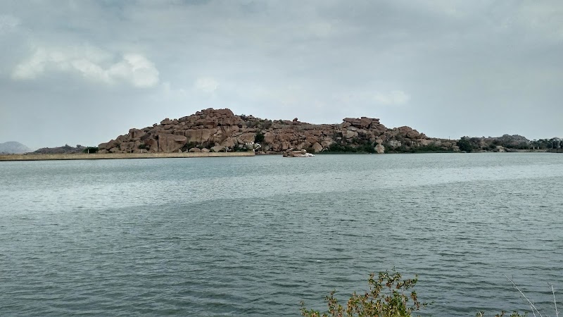 Domed Gateway of Hampi - Domed Gateway of Hampi, 8F5P+Q5H, Daroji-Kamlapura Rd, Kamalapura, Karnataka 583221, India