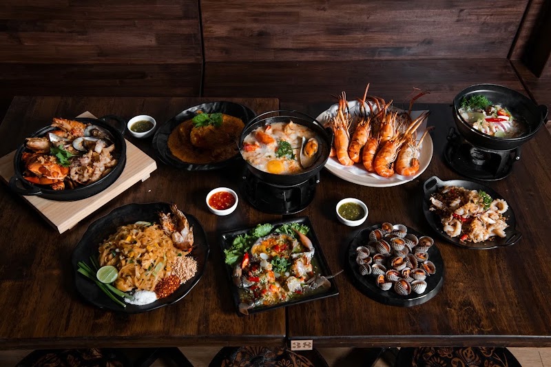The Seafood Cafe & Restaurant - The Seafood Cafe & Restaurant 51/1 Phadung Dao Rd, Khwaeng Samphanthawong, Khet Samphanthawong, Krung Thep Maha Nakhon 10100, Thailand
