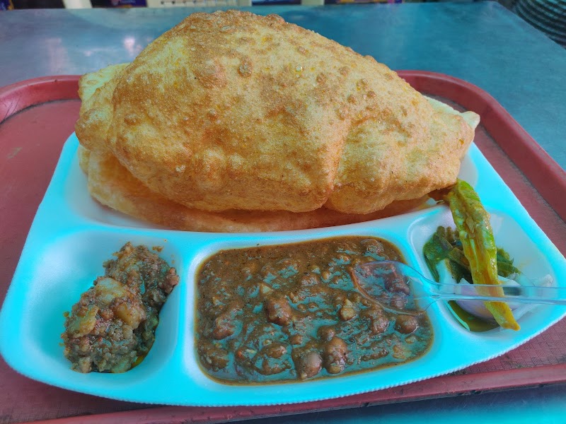 Kake De Chole Bhature - Kake De Chole Bhature, Zila Aabkari Vibhag, Station Rd, near Lalji Hotel, Kote Gate, Bikaner, Rajasthan 334001, India