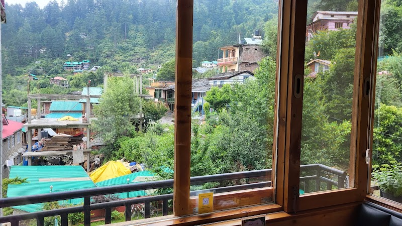German Bakery Naggar - German Bakery Naggar, Roerich Marg, Naggar, Himachal Pradesh 175130, India