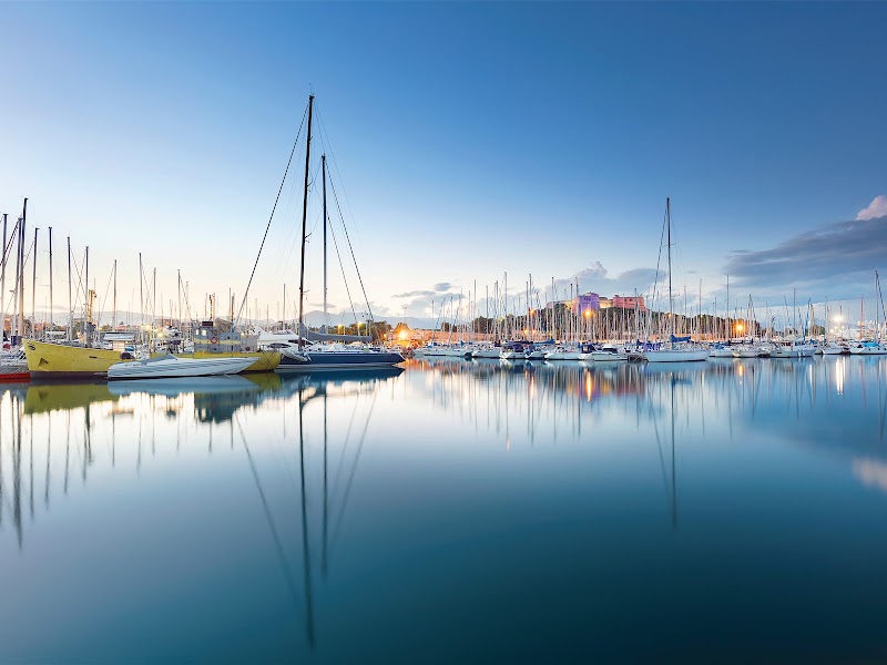 Port Vauban Antibes - Port Vauban Antibes Av. de Verdun, 06600 Antibes, France