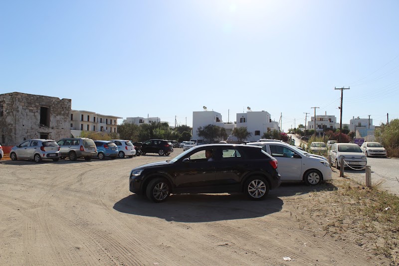 Adamas Free Parking boat parking Wednesday - Adamas Free Parking boat parking Wednesday Adamantas 848 01, Greece