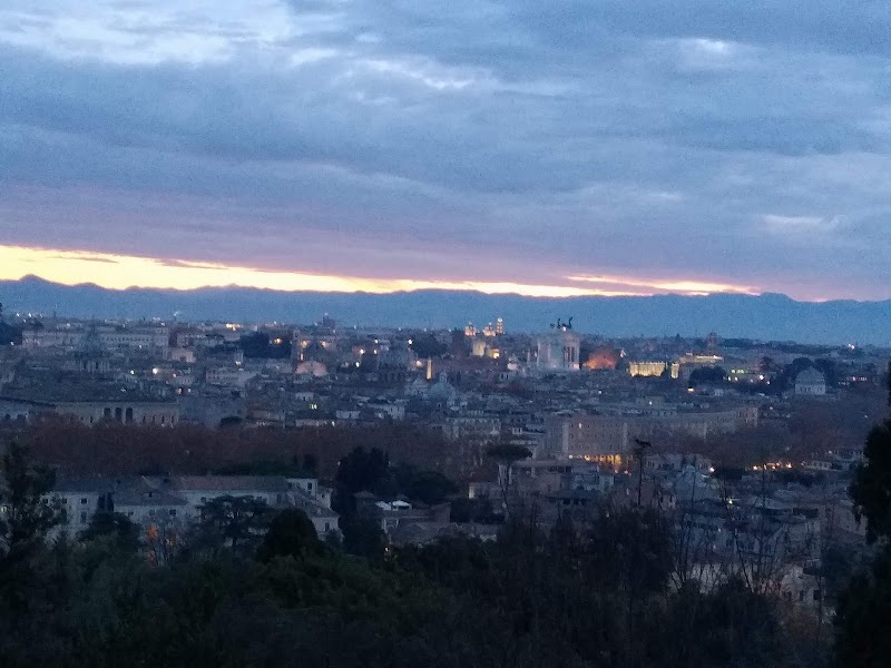 Piazzale Giuseppe Garibaldi - Piazzale Giuseppe Garibaldi, 00165 Roma RM, Italy