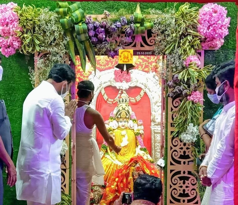 Shri Bhagya Laxmi Mandir, Charminar - Shri Bhagya Laxmi Mandir, Charminar, Charminar Cir, Charminar, Ghansi Bazaar, Hyderabad, Telangana 500002, India