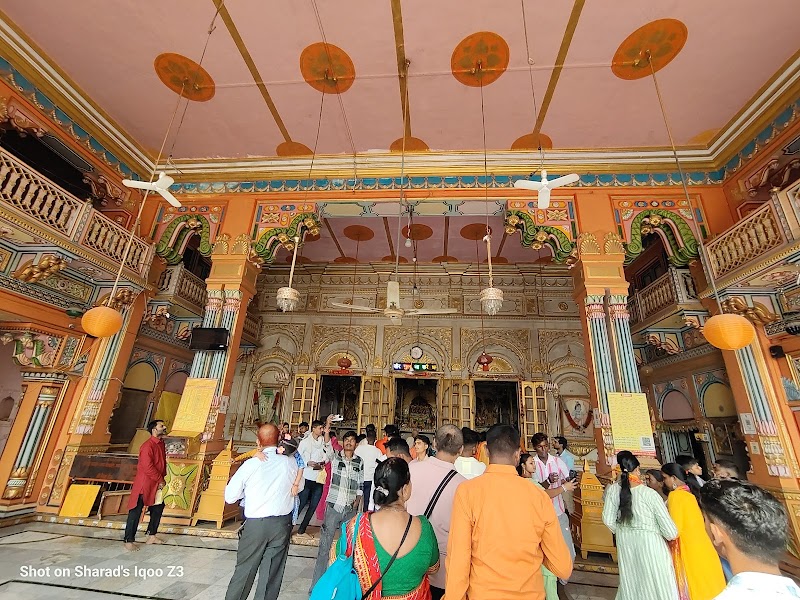 Dashrath Mahal Ayodhya Ram mandir road near