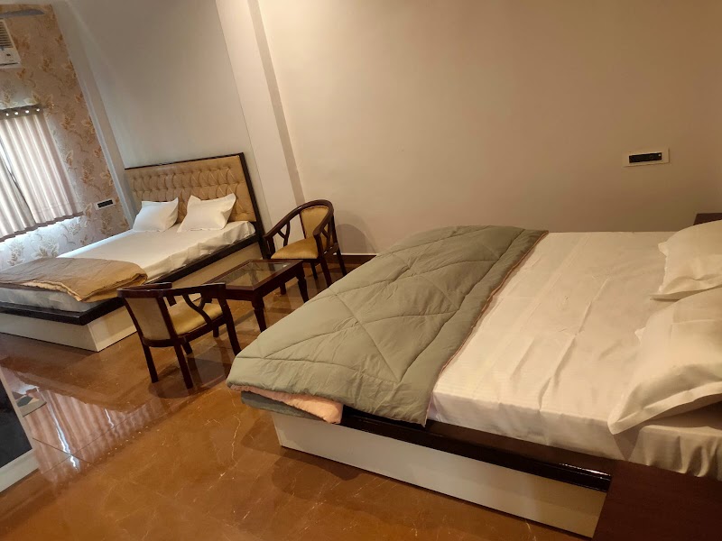 VISHNU VIJAY RAGHAV RESORT - VISHNU VIJAY RAGHAV RESORT, 5VP9+3QX , Karwi Road, Marg, Sitapur, Ratnawali, Sitapur Mafi, Uttar Pradesh 210204, India