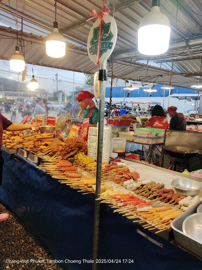 Bang Tao Night Market - Bang Tao Night Market X8P2+F56, Bang Tao Beach, Choeng Thale, Thalang District, Phuket 83110, Thailand