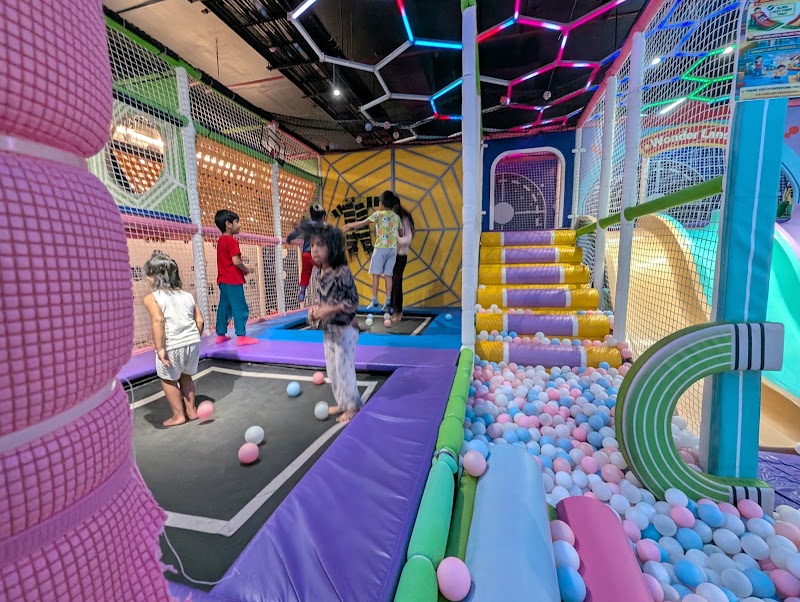 FuNtus Kids Play Area - FuNtus Kids Play Area YGR Signature mall, 2nd floor Kenchenahalli Road, Zudio - YGR Signature Mall, Bangalore, and, above Star Bazaar, Rajarajeshwari Nagar, Bengaluru, Karnataka 560098, India