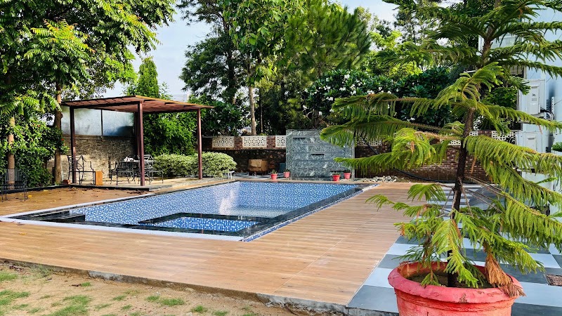 4 BHK private farmhouse for parties - 4 BHK private farmhouse for parties, 93R2+39F, Badshahpur Sohna Rd, Badshahpur, Sector 38, Gurugram, Haryana 122101, India