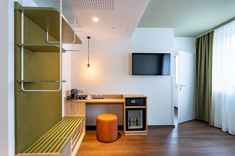 Hotel The Weekend - Hotel The Weekend Halbgasse 3, 1070 Wien, Austria