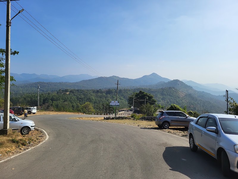 Parking Lot, B R Hills - Parking Lot, B R Hills, Biligiriranganabetta, Karnataka 571441, India