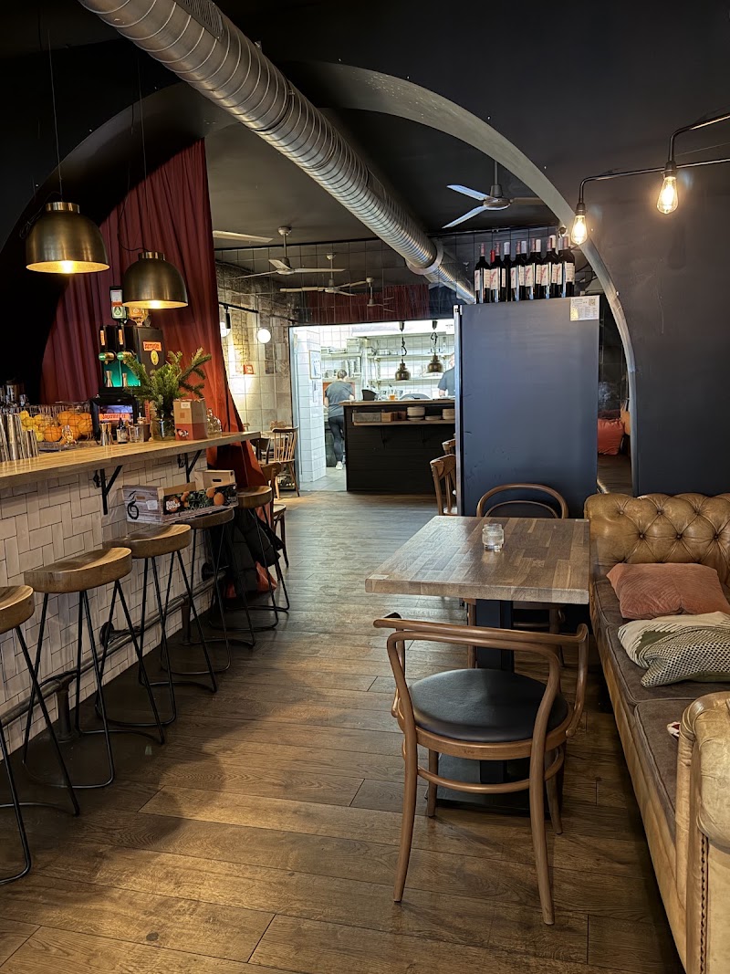 Urban Bistro - Urban Bistro, Michalská 5, 811 01 Bratislava-Staré Mesto, Slovakia