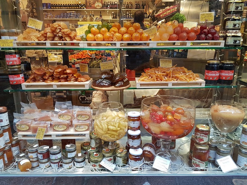Mercato di Mezzo - Mercato di Mezzo F8VV+8W, Via Clavature, 12, 40124 Bologna BO, Italy