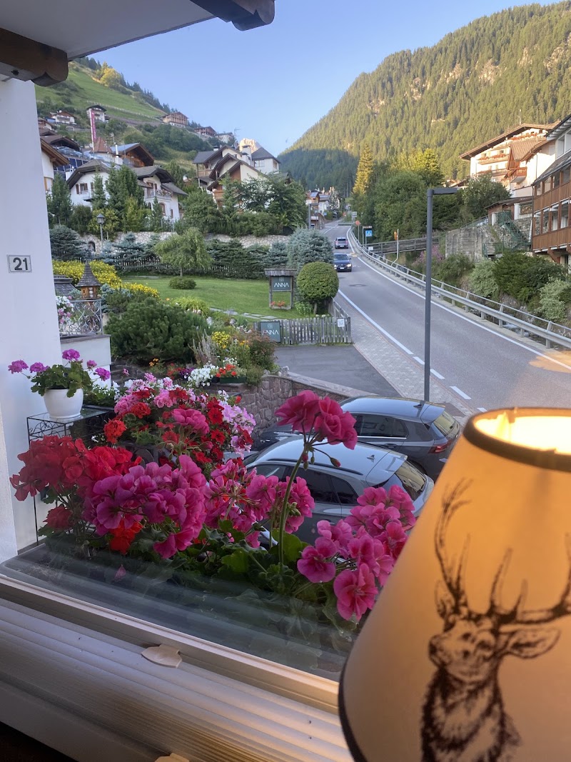 Garni Hotel Max - Garni Hotel Max Str. Cisles, 21, 39047 Santa Cristina Valgardena BZ, Italy