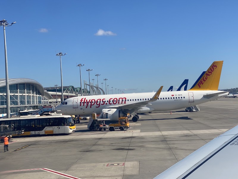 Sabiha Gökçen International Airport - Sabiha Gökçen International Airport Sanayi, 34906 Pendik/İstanbul, Türkiye