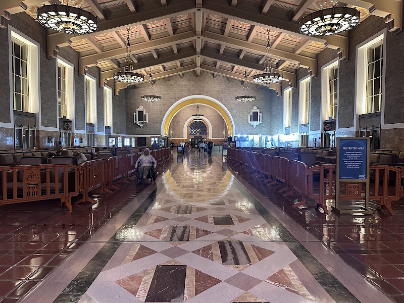 AMTRAK UNION STATION - AMTRAK UNION STATION, 800 N Alameda St, Los Angeles, CA 90012, USA