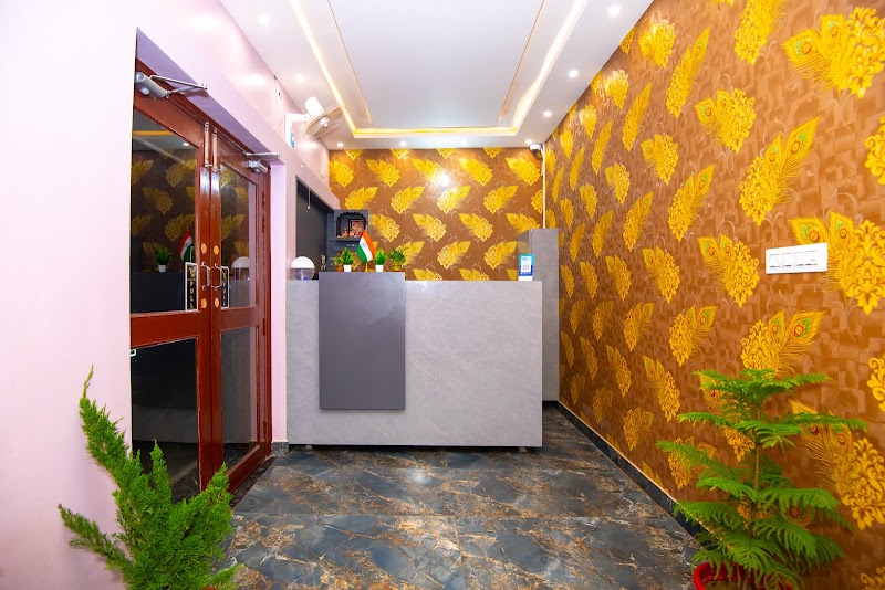Hotel Ayodhya Palace - 400 Mtrs from HANUMAN GARHI. - Hotel Ayodhya Palace - 400 Mtrs from HANUMAN GARHI. Naya Ghat, New 43/3/144 Old 19/3/115 A, Meerapur Rd, near Palak Beauty Parlour, Rani Bazar Colony, Ayodhya, Uttar Pradesh 224123, India