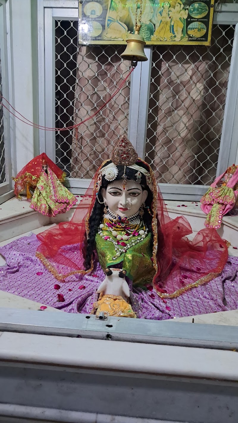 Anand dham gaudiya ashram - Anand dham gaudiya ashram, Sri Premanand Rd, near Gouri Gopal Vraddhashram, Chaitanya Vihar, Vrindavan, Rajpur Khadar, Uttar Pradesh 281121, India