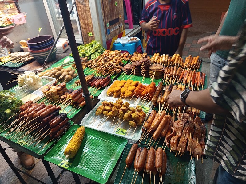 Pantai Cenang night market - Pantai Cenang night market, 16, Jalan Pantai Chenang, Kampung Lubok Buaya, 07000 Langkawi, Kedah, Malaysia