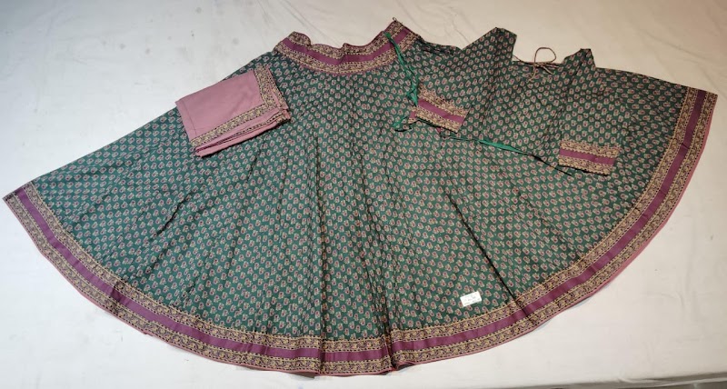 Vrinda Cloth Store - Vrinda Cloth Store, Loi Bazaar Road, Gotam Nagar, Vrindavan, Uttar Pradesh 281121, India