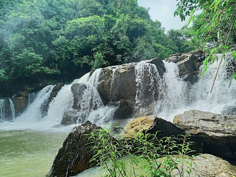 Mookanamane Abbi Falls - Mookanamane Abbi Falls QPMC+V4Q, Jedigadde, Karnataka 573123, India