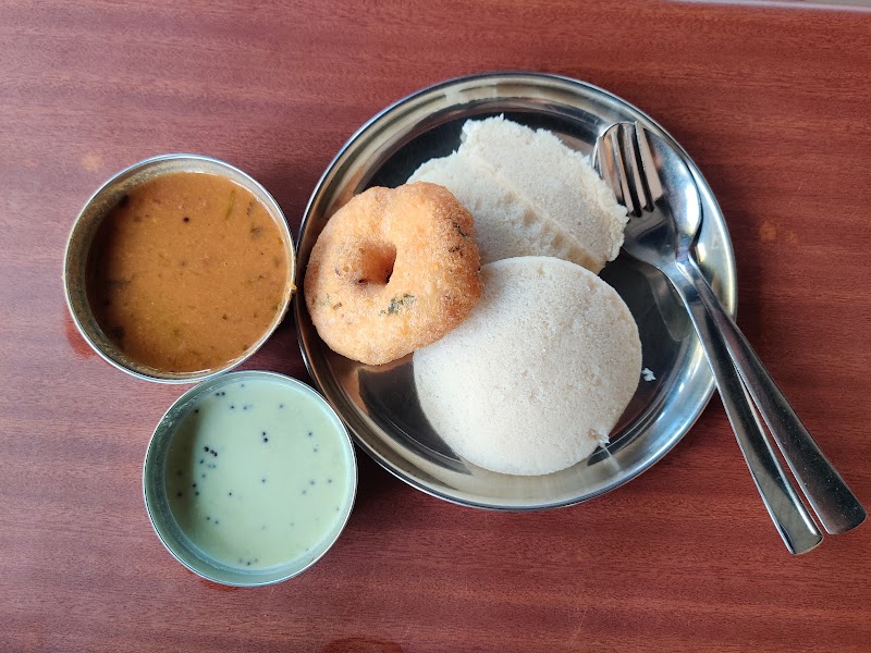 Shree Sagar Pure Veg Restaurant - Shree Sagar Pure Veg Restaurant Umtawaddo Baga Road, McDonald, opp. Lambana Resort, beside s, Shiroli Pulachi, Khobra Waddo, Calangute, Goa 403516, India