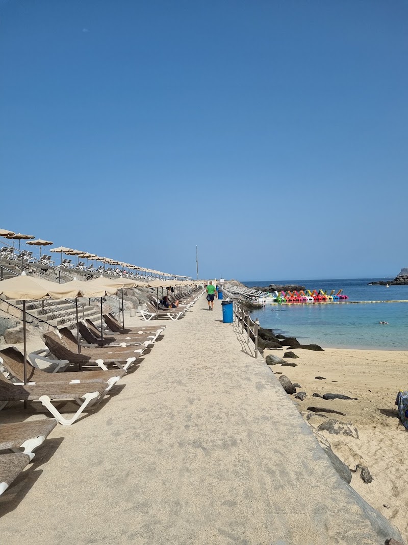 Amadores Beach - Amadores Beach, Av. Tomás Roca Bosch, 35130 Mogán, Las Palmas, Spain