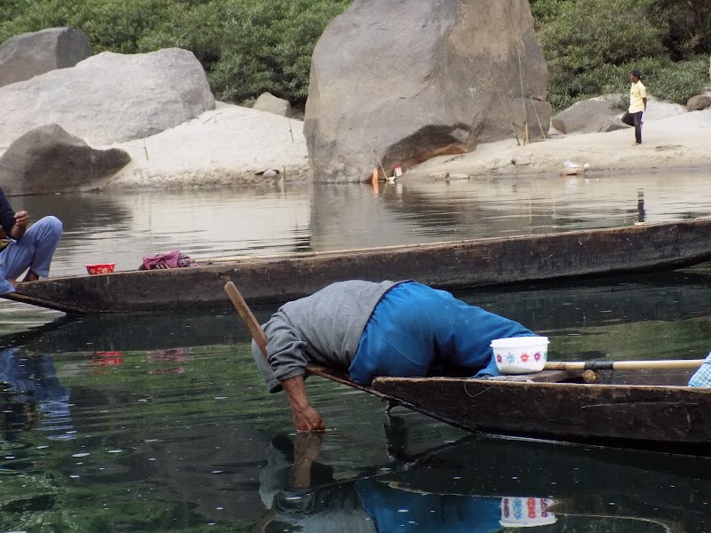 Shnongpdeng Suspension Bridge - Shnongpdeng Suspension Bridge, 6254+784, Dawki, Shnongpdeng, Meghalaya 793109, India