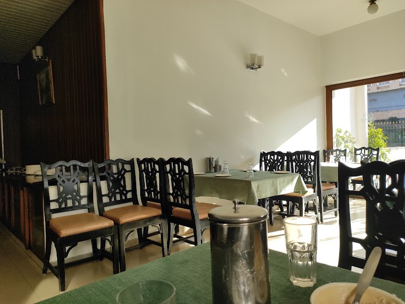 The Paradise Pure Veg Restaurant - The Paradise Pure Veg Restaurant Stone House, Stone House, Stone House Area, Thalayathimund, Ooty, Tamil Nadu 643001, India