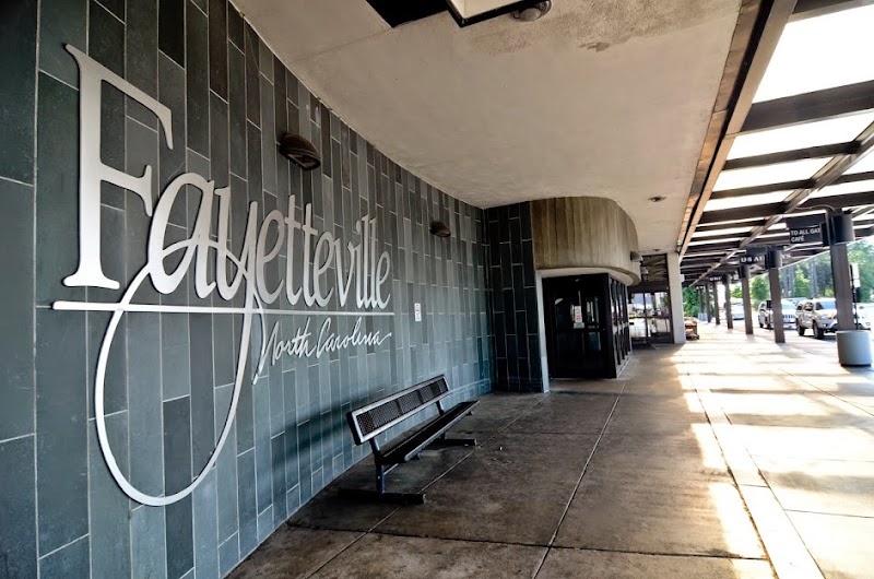 Fayetteville Regional Airport (FAY) - Fayetteville Regional Airport (FAY), 400 Airport Rd, Fayetteville, NC 28306, USA