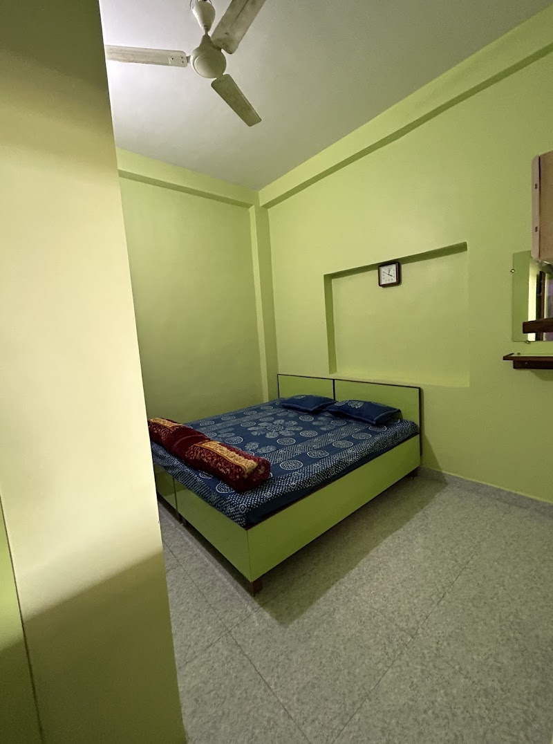 Hotel Shri Kunj - Hotel Shri Kunj Chintaman Road, opposite Gyan Sagar Global Academy, near Mahakal Mandir / Temple, Jaisinghpura, Ujjain, Madhya Pradesh 456010, India