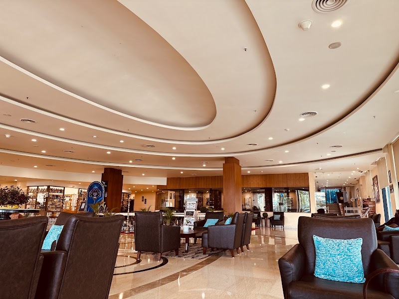 Fortune Select Grand Ridge, Tirupati - Member ITC Hotels’ Group - Fortune Select Grand Ridge, Tirupati - Member ITC Hotels’ Group 8-84, SHILPARAMAM, URBAN HUT, Tiruchanoor Rd, Korramenugunta, Tirupati, Andhra Pradesh 517503, India