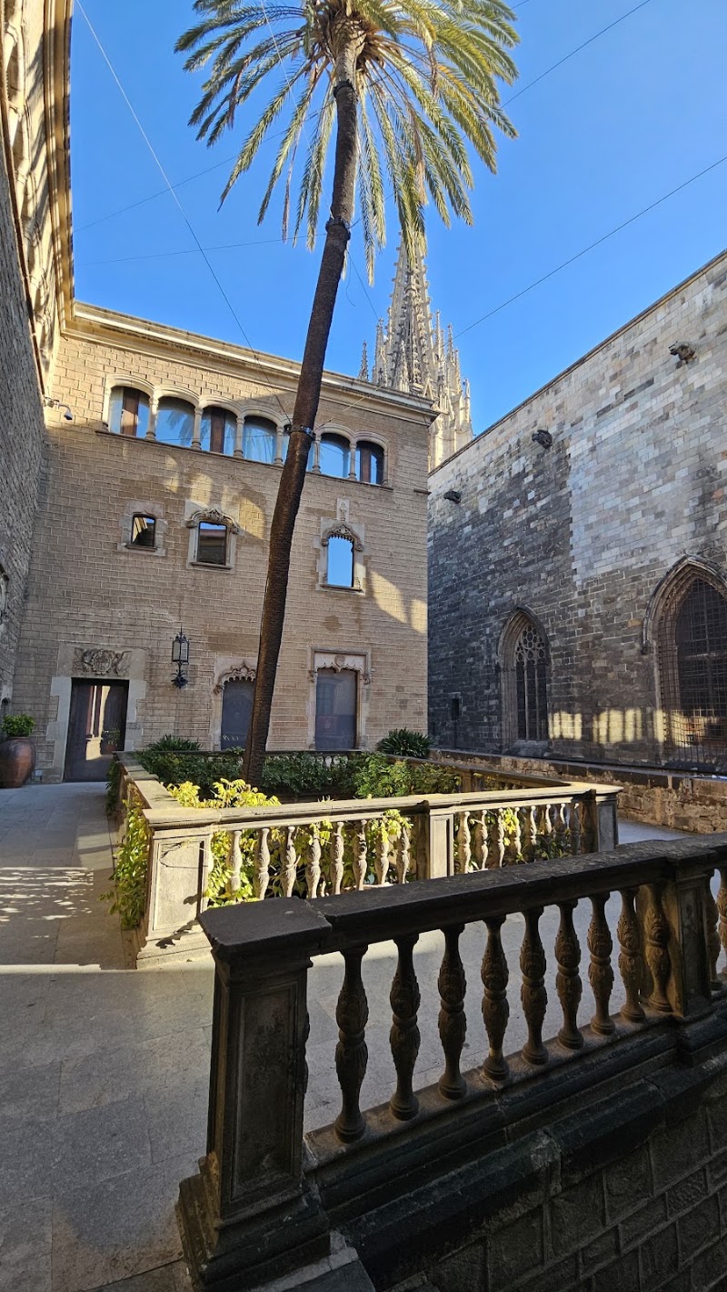 Casa de l'Ardiaca - Casa de l'Ardiaca Carrer de Santa Llúcia, 1, Ciutat Vella, 08002 Barcelona, Spain