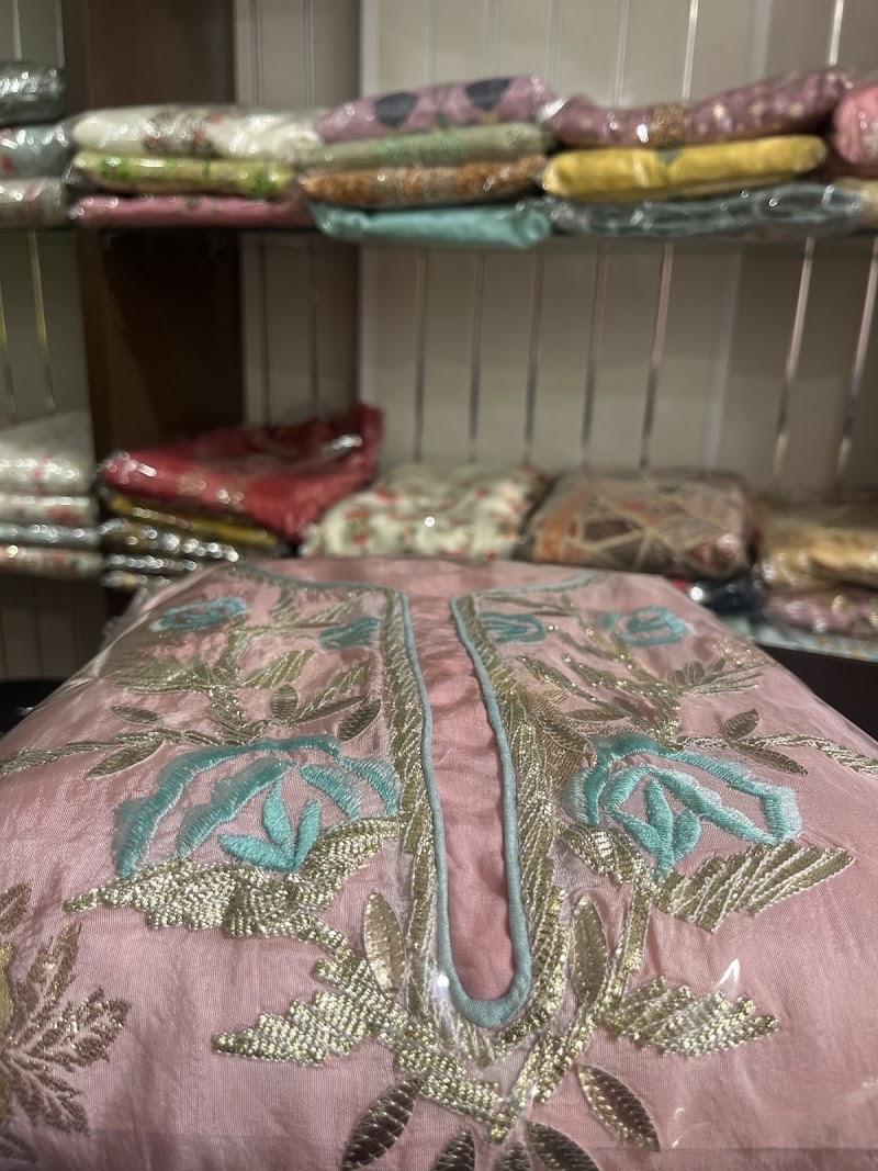 BARQAT : Reasonable Ladies Ethnic Wear - BARQAT : Reasonable Ladies Ethnic Wear Address: UGF 12, SUSHANT, Vyapar Kendra Rd, Block C, Sushant Lok Phase I, Sector 43, Gurugram, Haryana 122009, India