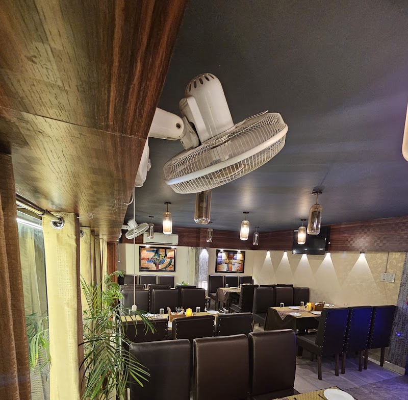 Flavours Restaurant | Family Resturant In Prayagraj - Flavours Restaurant | Family Resturant In Prayagraj Hanuman Mandir, Mahatma Gandhi Marg, near High Court, Canton, Dhoomanganj, Prayagraj, Uttar Pradesh 211001, India