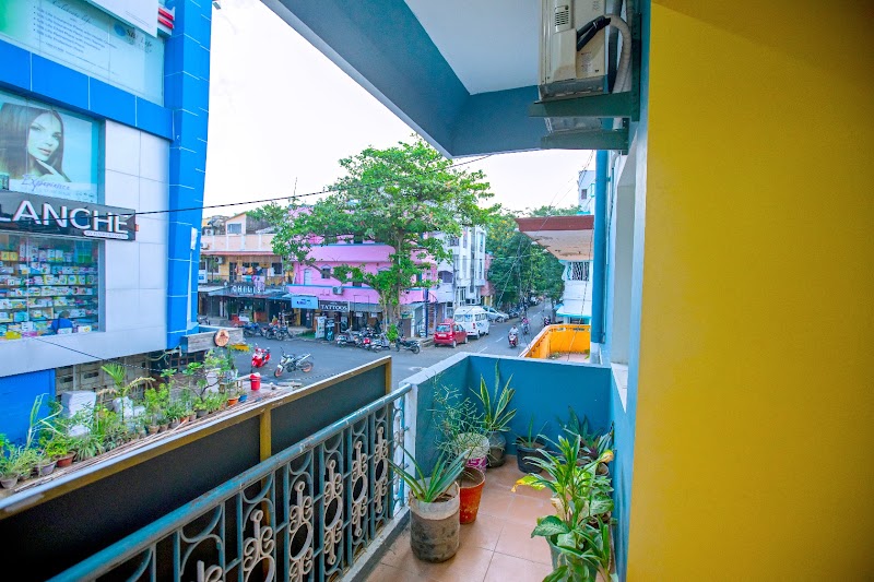 Corner Stays Near White Town - Corner Stays Near White Town 40, Perumal Koil St, near First Cry Shop, Viratipatu, Heritage Town, Puducherry, 605001, India
