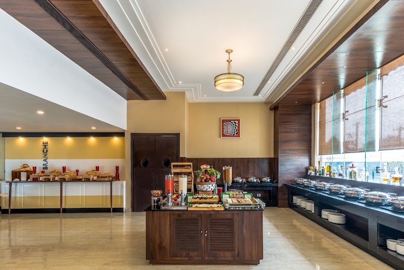 Golden Suites Gurgaon | Inde Hotels & Resorts - Golden Suites Gurgaon | Inde Hotels & Resorts Faridabad - Gurgaon Rd, Sector 2, Gwal Pahari, Gurugram, Bandhwari, Haryana 122101, India